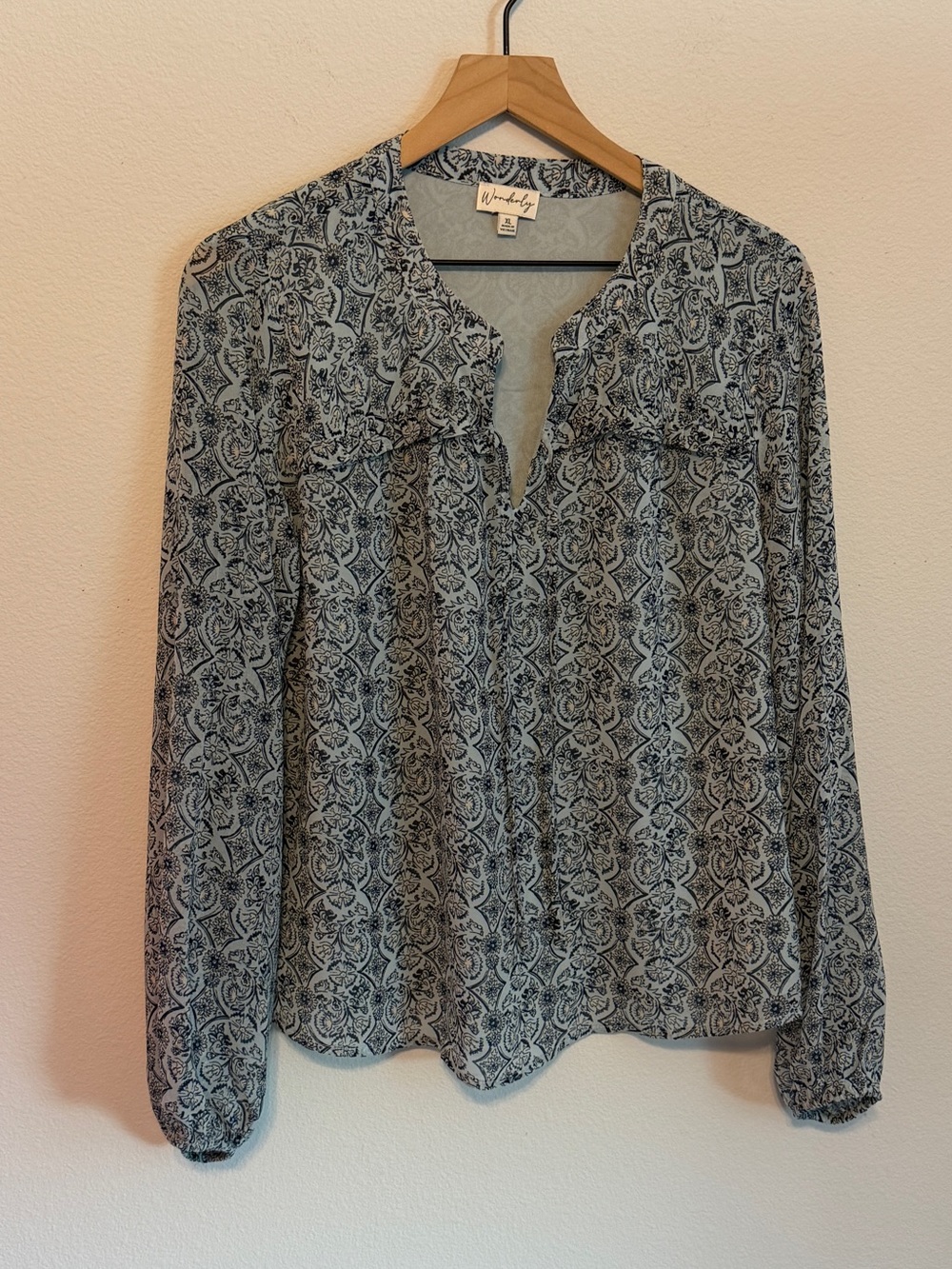 Wonderly Light Blue Printed V-Neck Long Sleeve Blouse - Picture 3 of 10